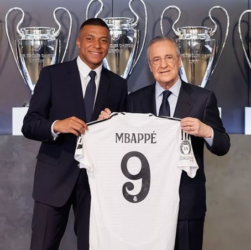 Breaking News: Real Madrid Resmi Perkenalkan Kylian Mbappe, Pakai Nomor 9 Ikuti Jejak Cristiano Ronaldo!