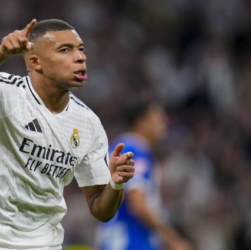 Sudah Baikan, Kylian Mbappe Comeback Lawan Lille?