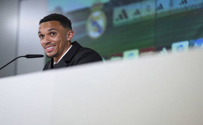 Trent Alexander-Arnold Gabung Real Madrid, Tak Lupakan Respek untuk Dani Carvajal