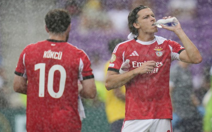 Resmi! Alvaro Carreras Kembali ke Real Madrid Usai Lima Tahun Berkelana ke MU hingga Benfica