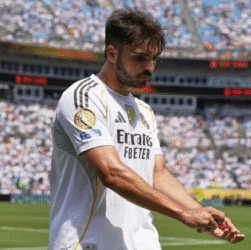 Besiktas Ingin Bajak Raul Asencio, Real Madrid: Eits, Gak Boleh!